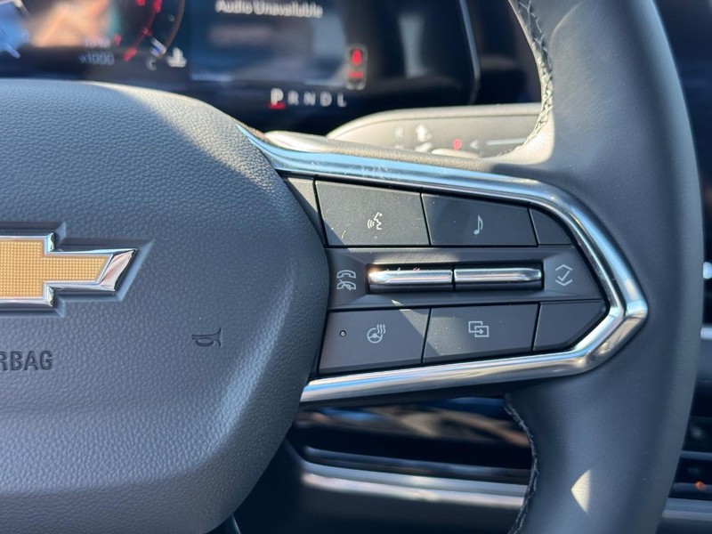 Chevrolet Equinox Vehicle Full-screen Gallery Image 14