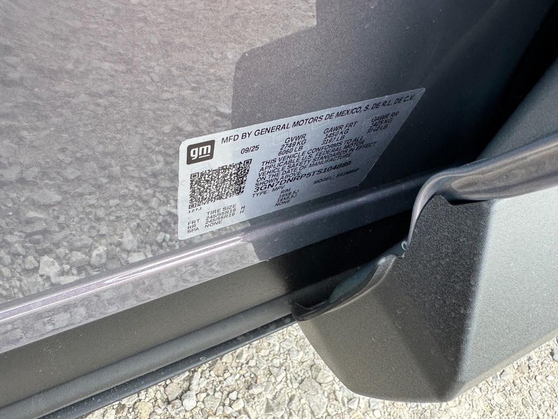 Chevrolet Equinox EV Vehicle Full-screen Gallery Image 16