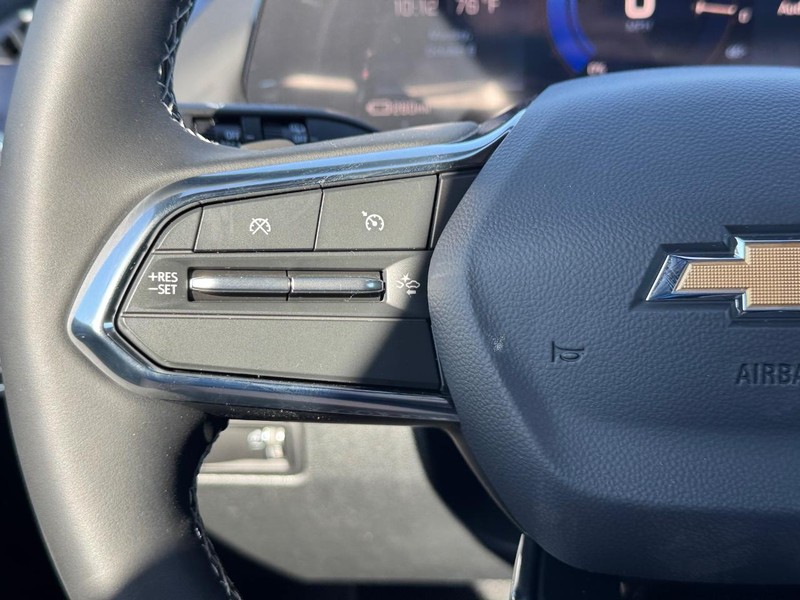 Chevrolet Equinox EV Vehicle Full-screen Gallery Image 13