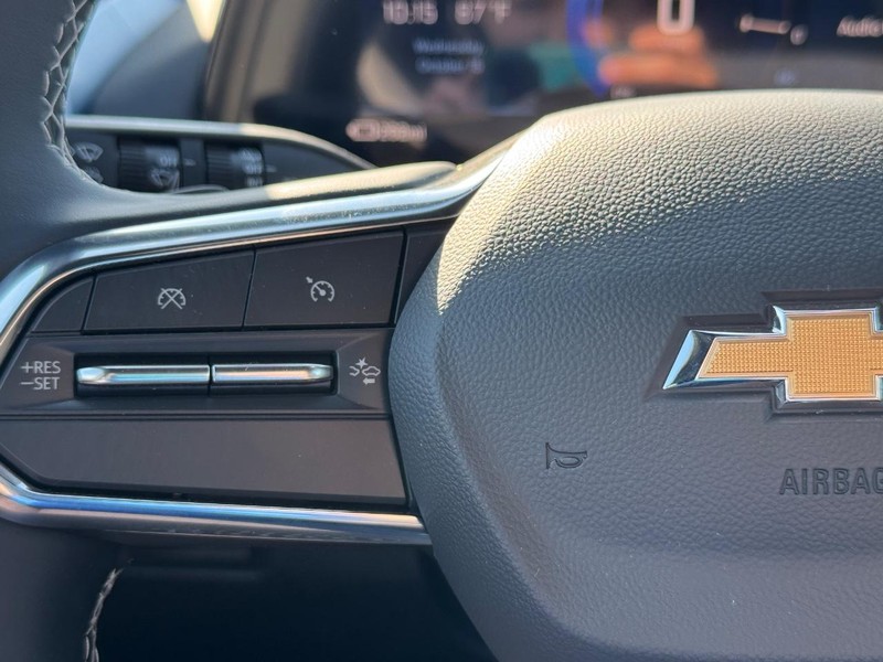 Chevrolet Equinox EV Vehicle Full-screen Gallery Image 13