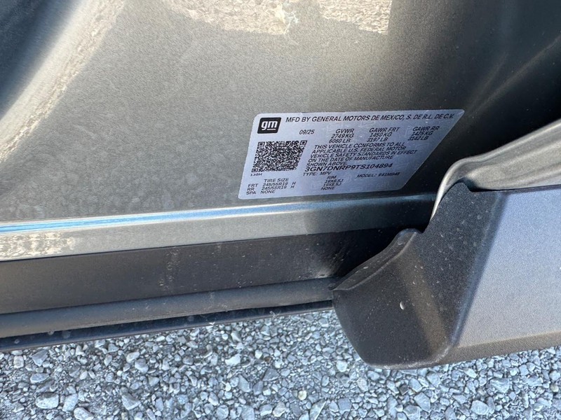 Chevrolet Equinox EV Vehicle Full-screen Gallery Image 17