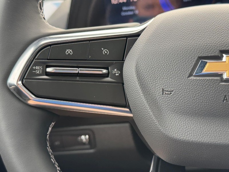 Chevrolet Equinox EV Vehicle Full-screen Gallery Image 13