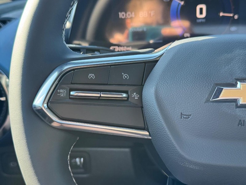 Chevrolet Equinox EV Vehicle Full-screen Gallery Image 13