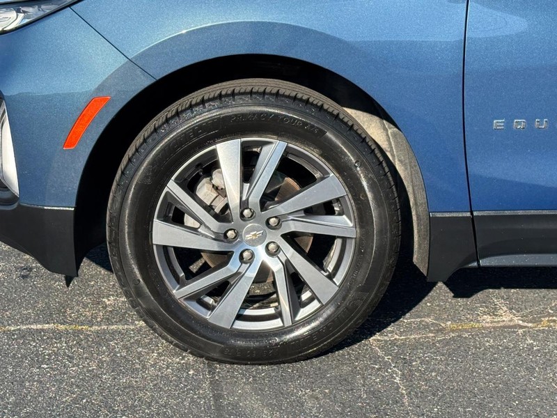 Chevrolet Equinox Vehicle Full-screen Gallery Image 9