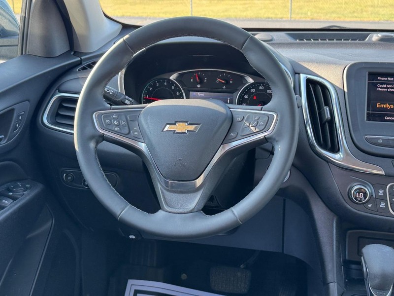 Chevrolet Equinox Vehicle Full-screen Gallery Image 12