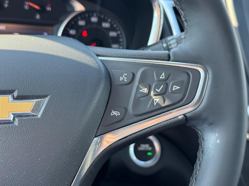 Chevrolet Equinox Vehicle Full-screen Gallery Image 19