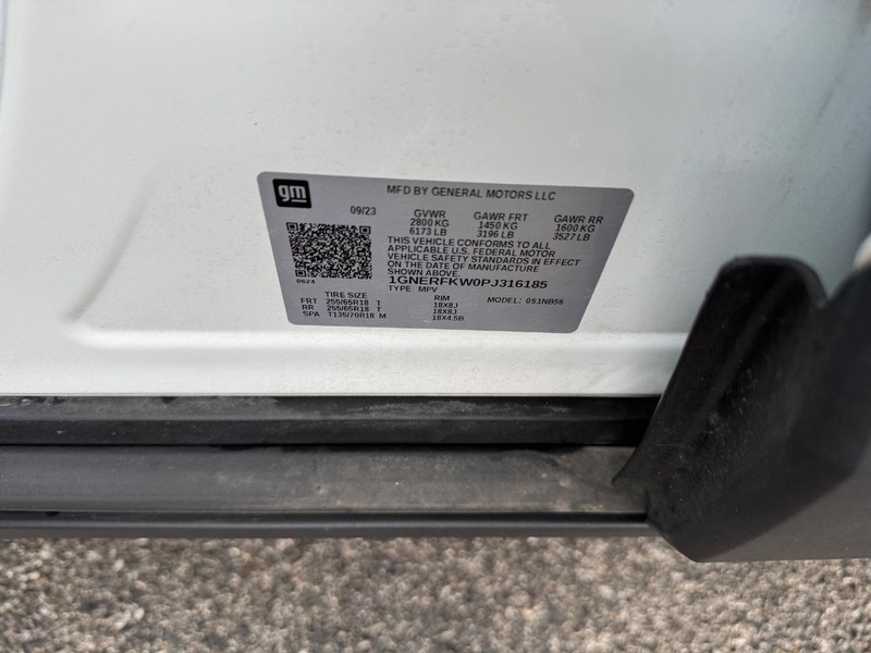 Chevrolet Traverse Vehicle Full-screen Gallery Image 23