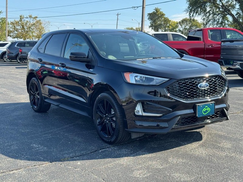 Ford Edge Vehicle Full-screen Gallery Image 8