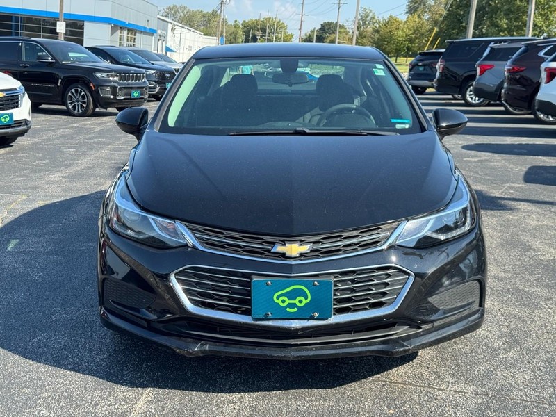 Chevrolet Cruze Vehicle Full-screen Gallery Image 8