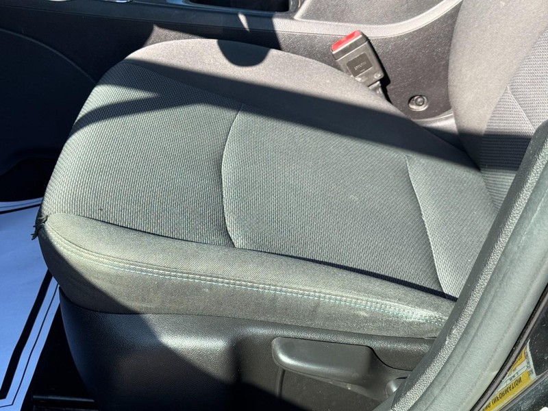 Chevrolet Cruze Vehicle Full-screen Gallery Image 21