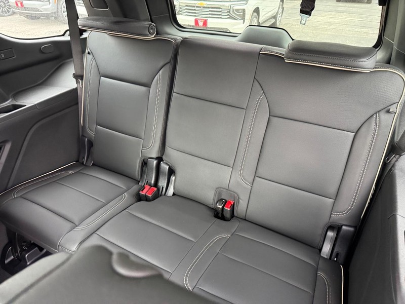 Chevrolet Tahoe Vehicle Full-screen Gallery Image 7