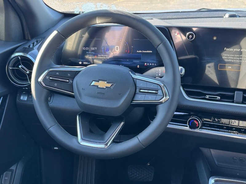 Chevrolet Equinox Vehicle Full-screen Gallery Image 7