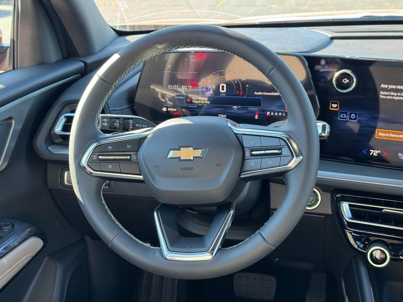 Chevrolet Traverse Vehicle Full-screen Gallery Image 9