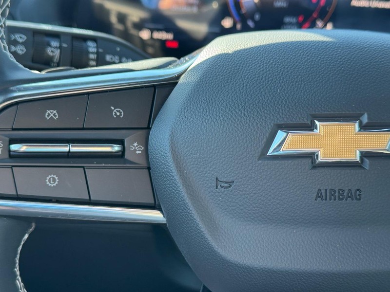 Chevrolet Traverse Vehicle Full-screen Gallery Image 15