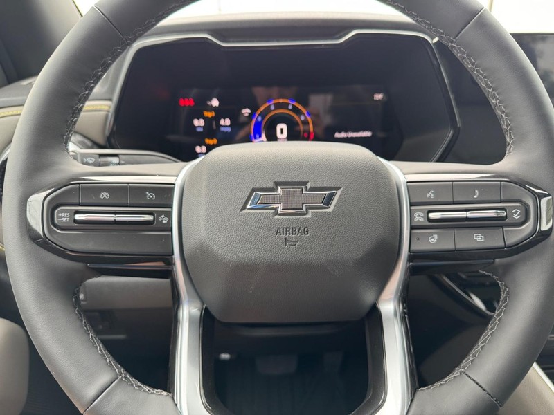 Chevrolet Colorado Vehicle Full-screen Gallery Image 13