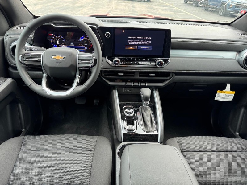 Chevrolet Colorado Vehicle Full-screen Gallery Image 6