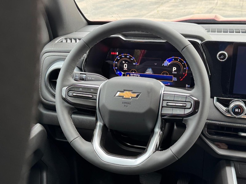 Chevrolet Colorado Vehicle Full-screen Gallery Image 7
