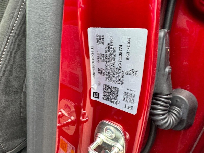 Chevrolet Colorado Vehicle Full-screen Gallery Image 17