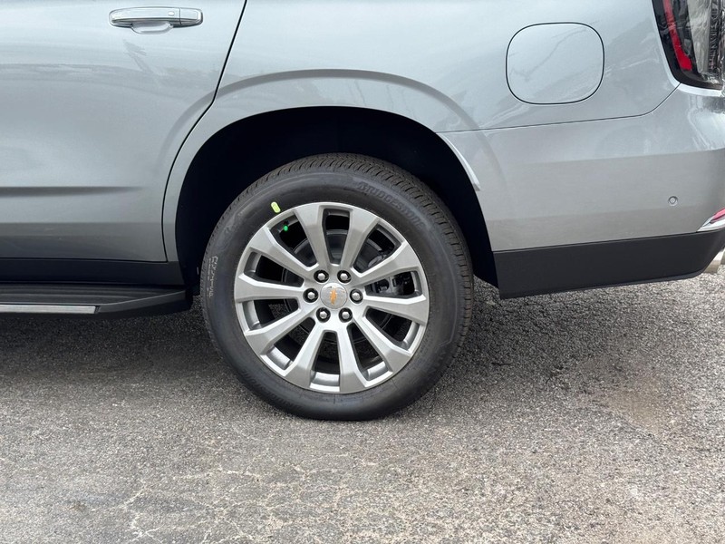 Chevrolet Tahoe Vehicle Full-screen Gallery Image 4