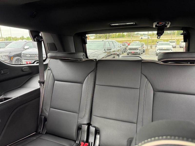 Chevrolet Tahoe Vehicle Full-screen Gallery Image 8