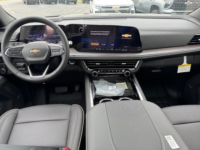 Chevrolet Tahoe Vehicle Full-screen Gallery Image 9