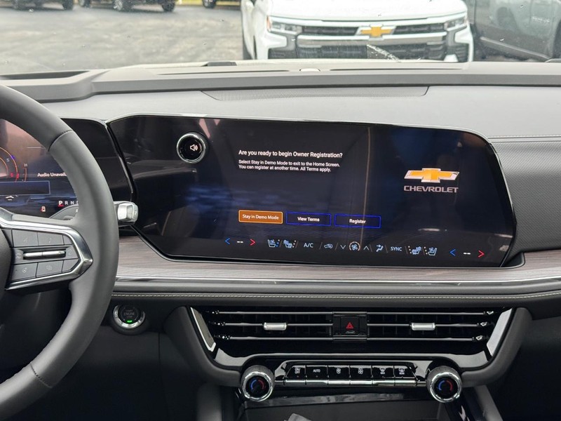 Chevrolet Tahoe Vehicle Full-screen Gallery Image 11