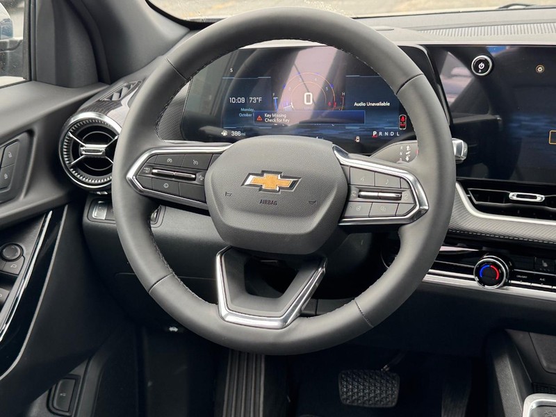 Chevrolet Equinox Vehicle Full-screen Gallery Image 7