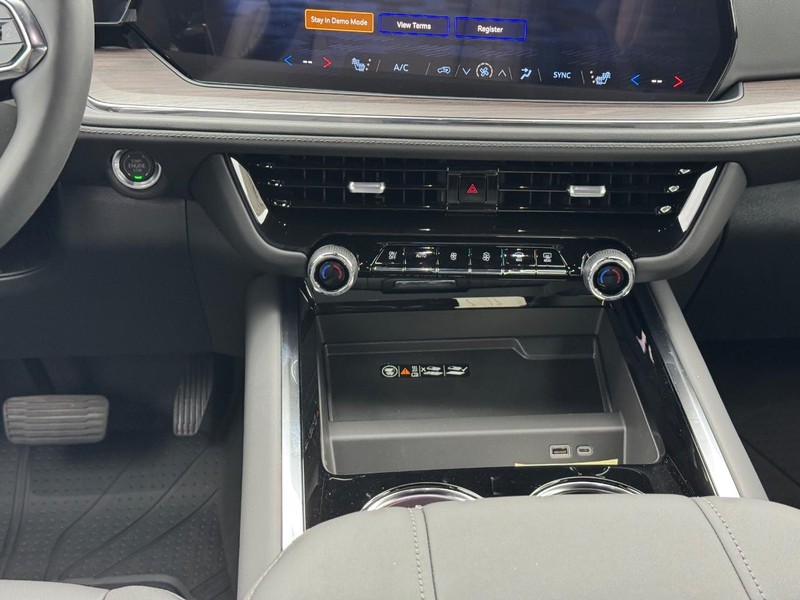 Chevrolet Tahoe Vehicle Full-screen Gallery Image 11