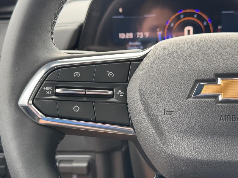 Chevrolet Tahoe Vehicle Full-screen Gallery Image 16