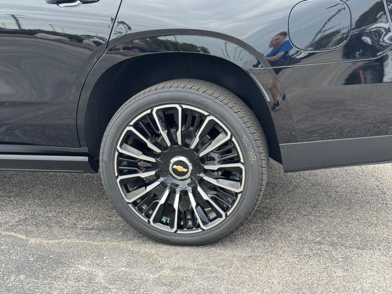 Chevrolet Tahoe Vehicle Full-screen Gallery Image 4