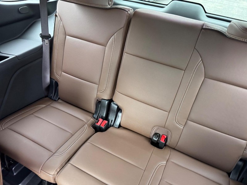 Chevrolet Tahoe Vehicle Full-screen Gallery Image 7