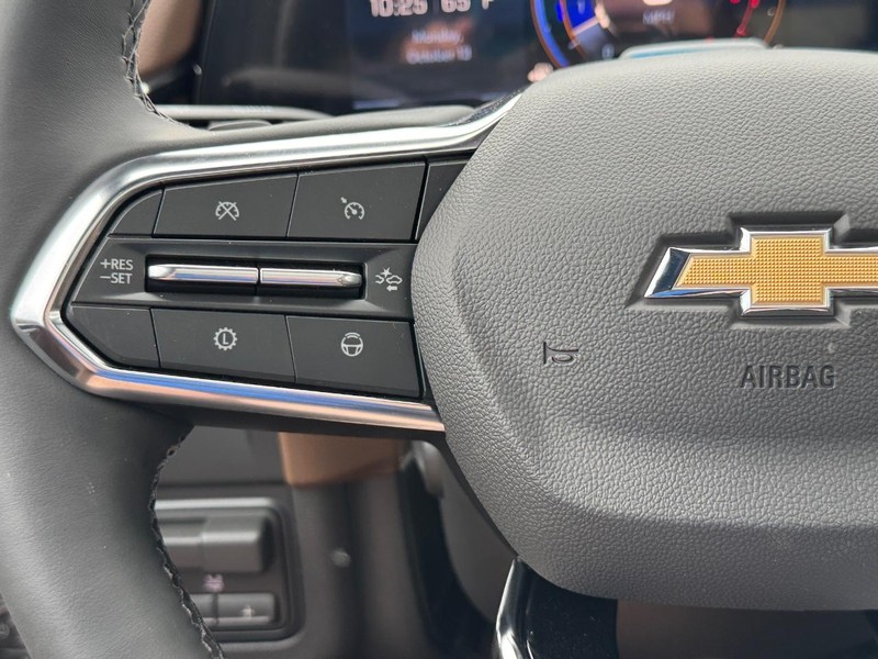 Chevrolet Tahoe Vehicle Full-screen Gallery Image 17