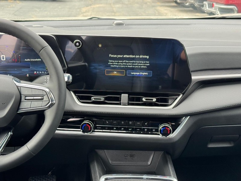 Chevrolet Equinox Vehicle Full-screen Gallery Image 8