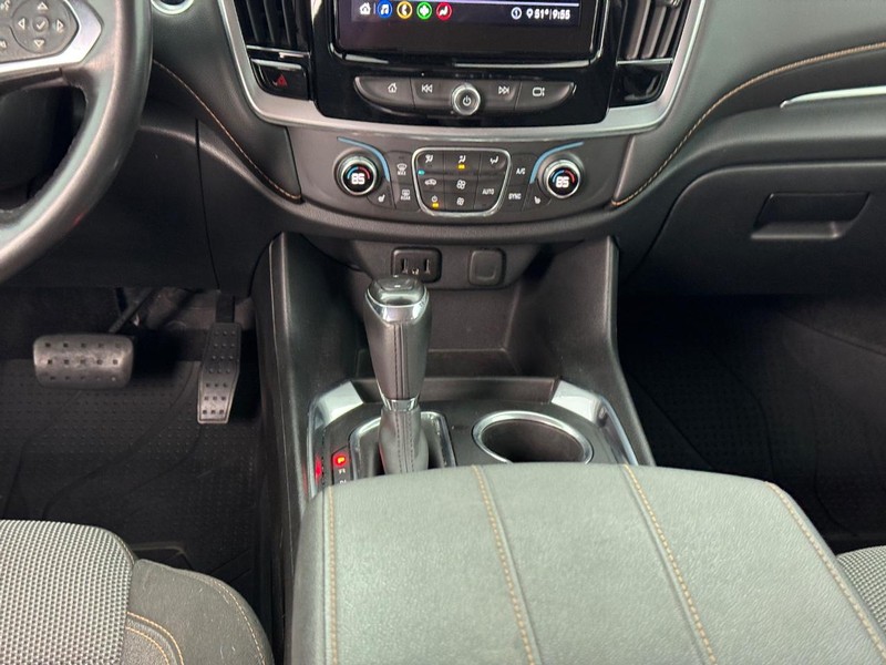 Chevrolet Traverse Vehicle Full-screen Gallery Image 15