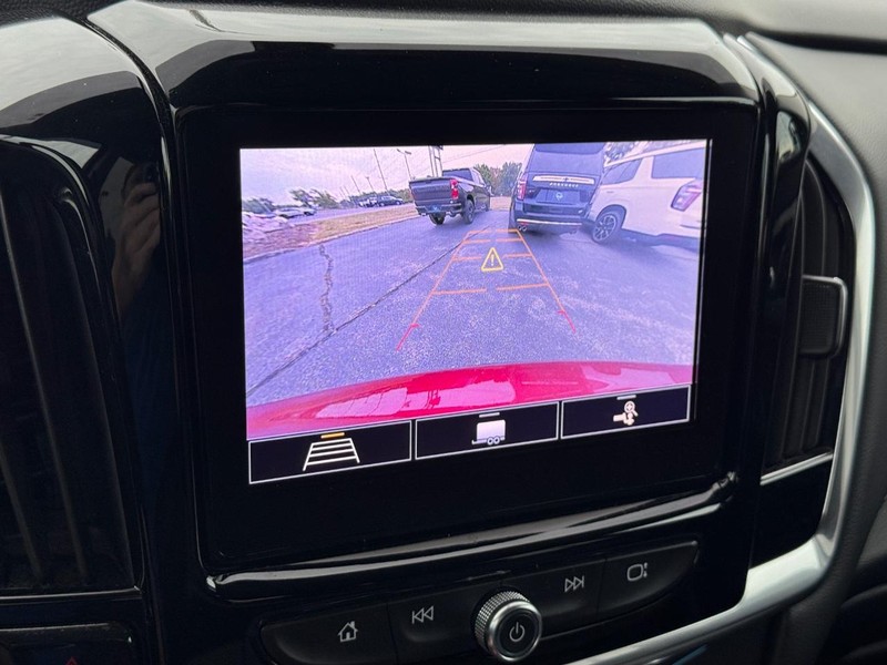 Chevrolet Traverse Vehicle Full-screen Gallery Image 22