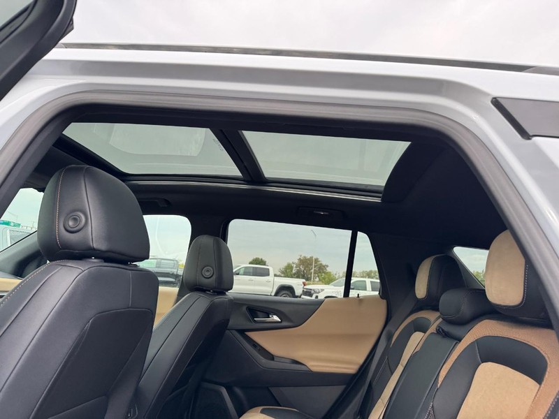 Chevrolet Equinox Vehicle Full-screen Gallery Image 6