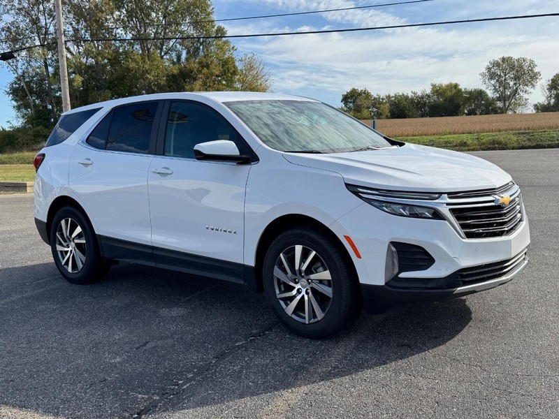 Chevrolet Equinox Vehicle Full-screen Gallery Image 7
