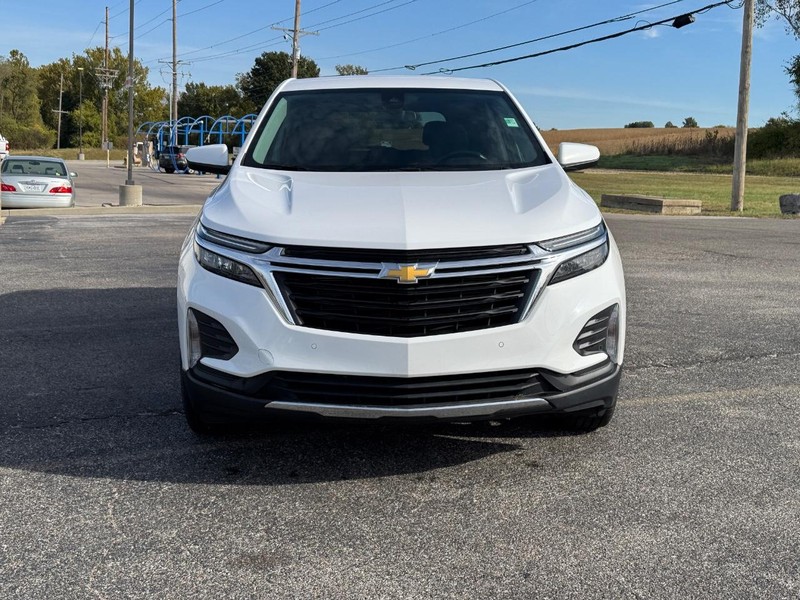 Chevrolet Equinox Vehicle Full-screen Gallery Image 8