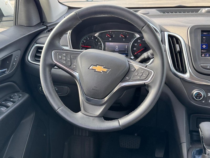 Chevrolet Equinox Vehicle Full-screen Gallery Image 12