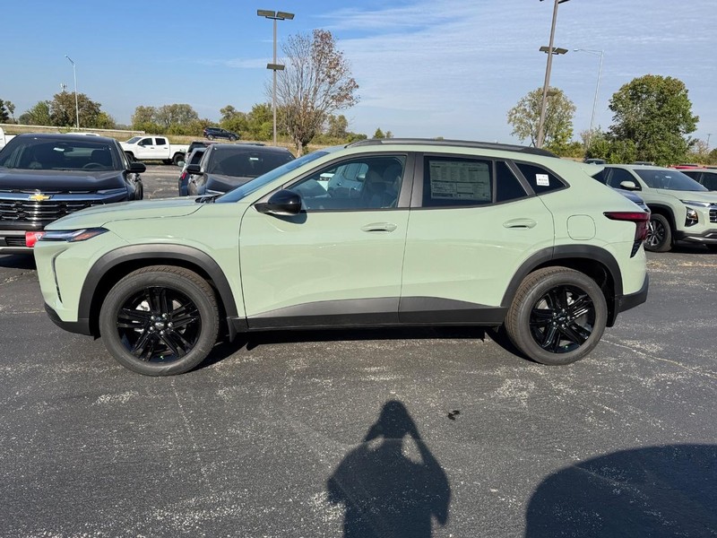 Chevrolet Trax Vehicle Full-screen Gallery Image 2