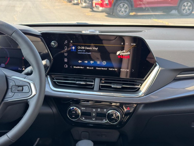 Chevrolet Trax Vehicle Full-screen Gallery Image 9