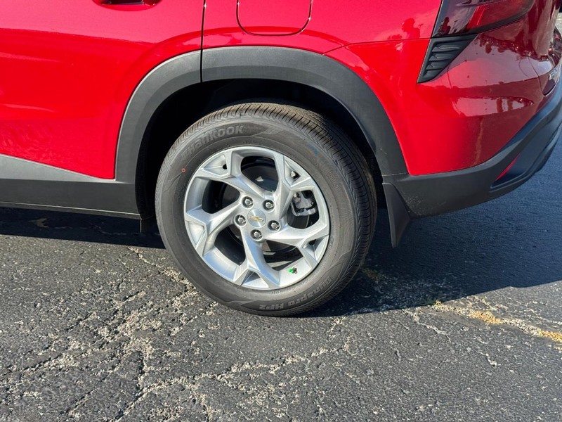 Chevrolet Trax Vehicle Full-screen Gallery Image 4