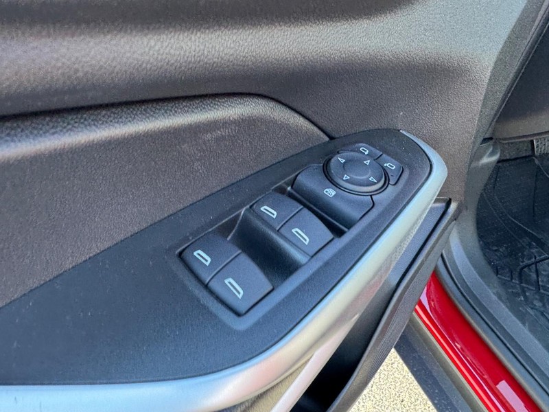 Chevrolet Trax Vehicle Full-screen Gallery Image 11