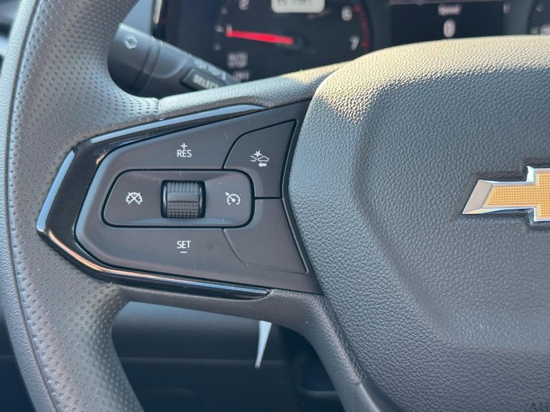 Chevrolet Trax Vehicle Full-screen Gallery Image 13