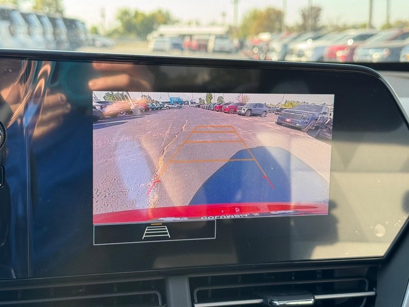 Chevrolet Trax Vehicle Full-screen Gallery Image 16