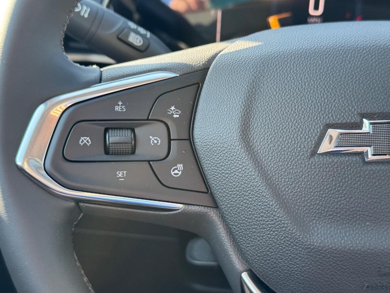 Chevrolet Trax Vehicle Full-screen Gallery Image 14