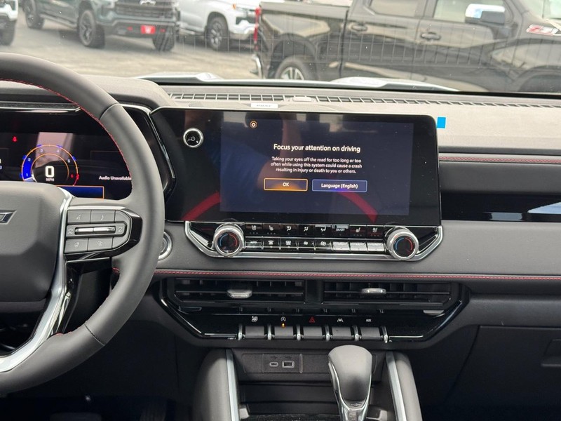 Chevrolet Colorado Vehicle Full-screen Gallery Image 8