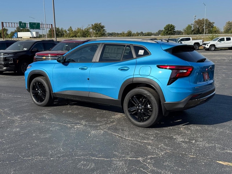 Chevrolet Trax Vehicle Full-screen Gallery Image 3