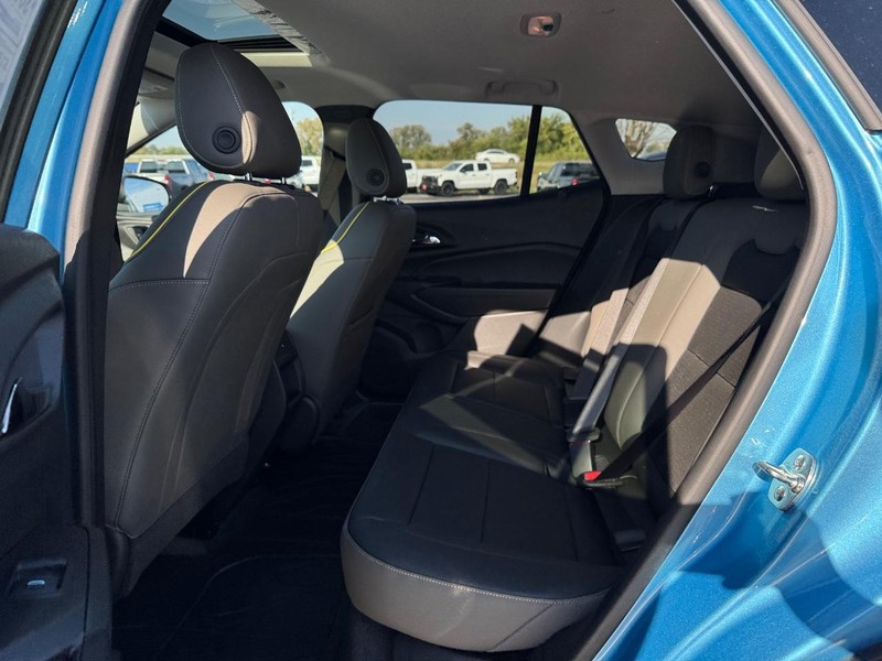 Chevrolet Trax Vehicle Full-screen Gallery Image 5