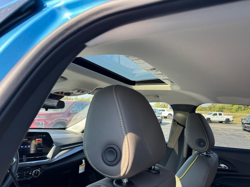 Chevrolet Trax Vehicle Full-screen Gallery Image 6